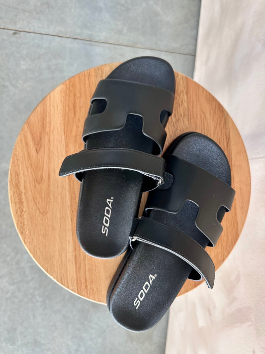 Hoku Sandal